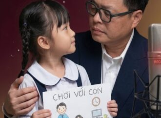 Tuổi thơ của con không chờ đợi ta rảnh rỗi
