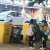 Khi một nội quy vô tình đẩy học sinh ra ngoài cổng trường